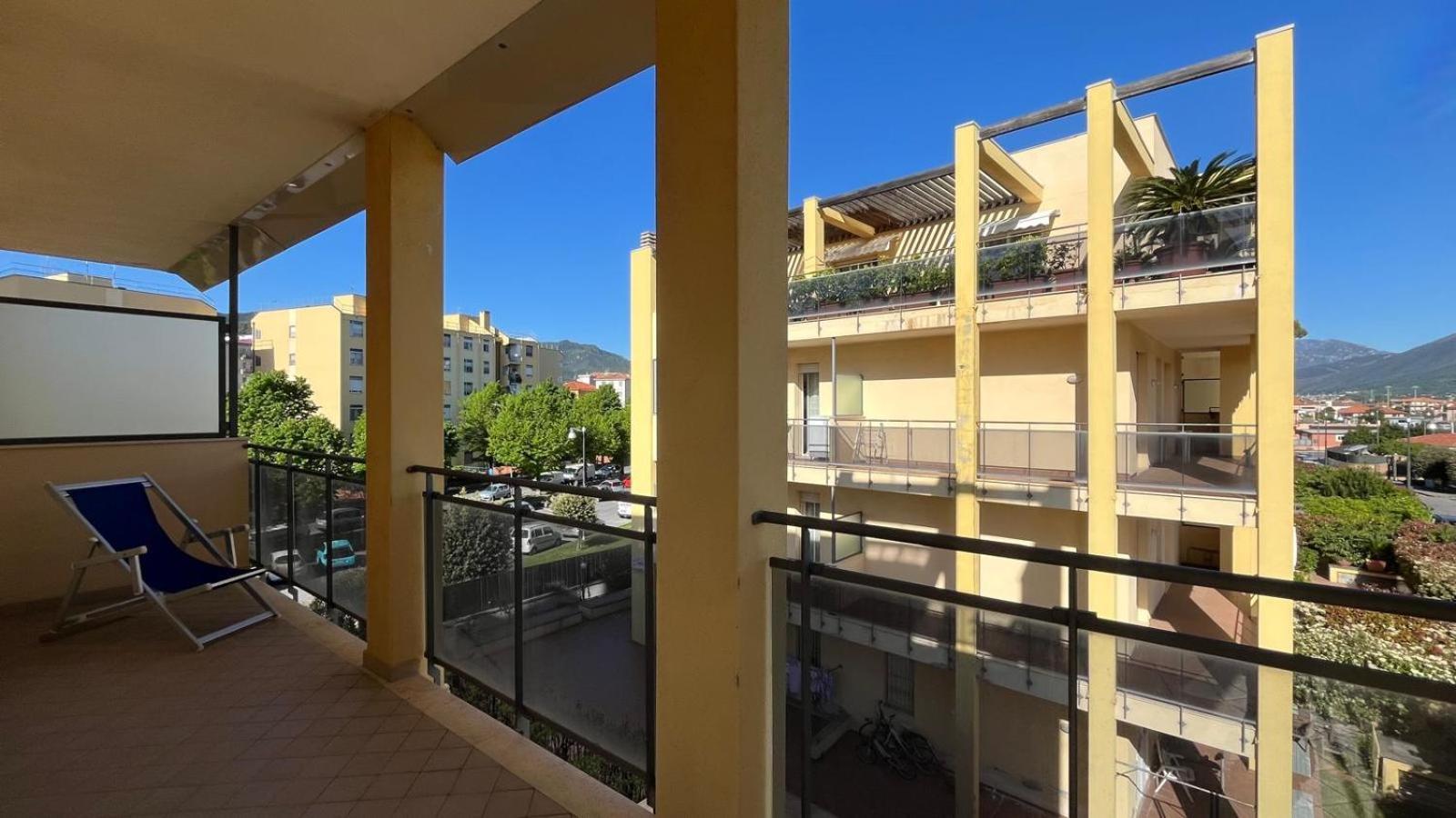Dea Apartments Albenga Extérieur photo