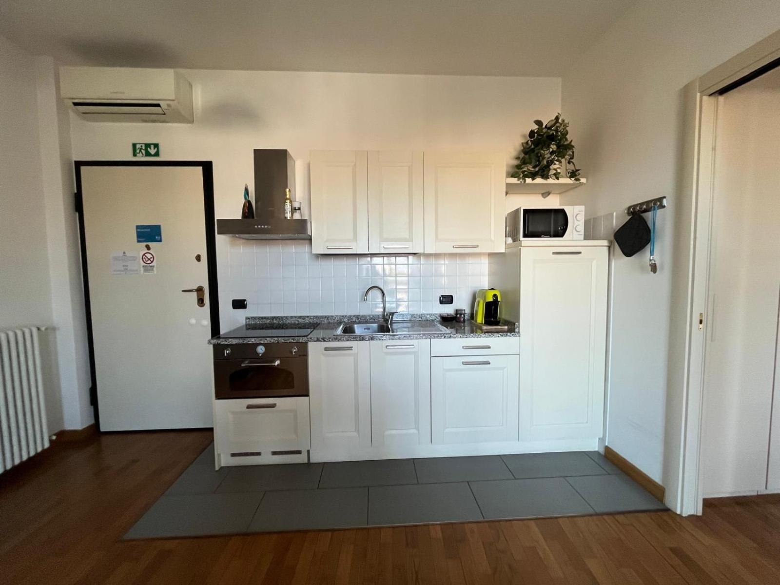 Dea Apartments Albenga Extérieur photo