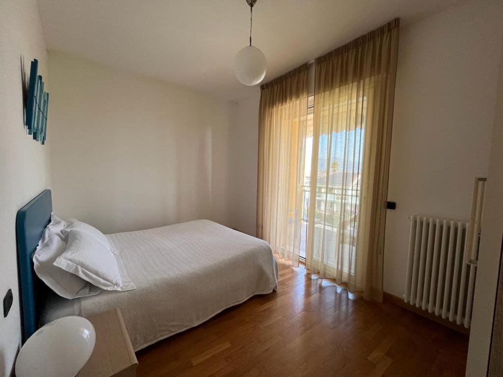 Dea Apartments Albenga Extérieur photo